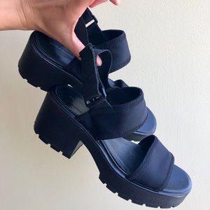 DIOON Back Strap Platform Sandal - VAGABOND